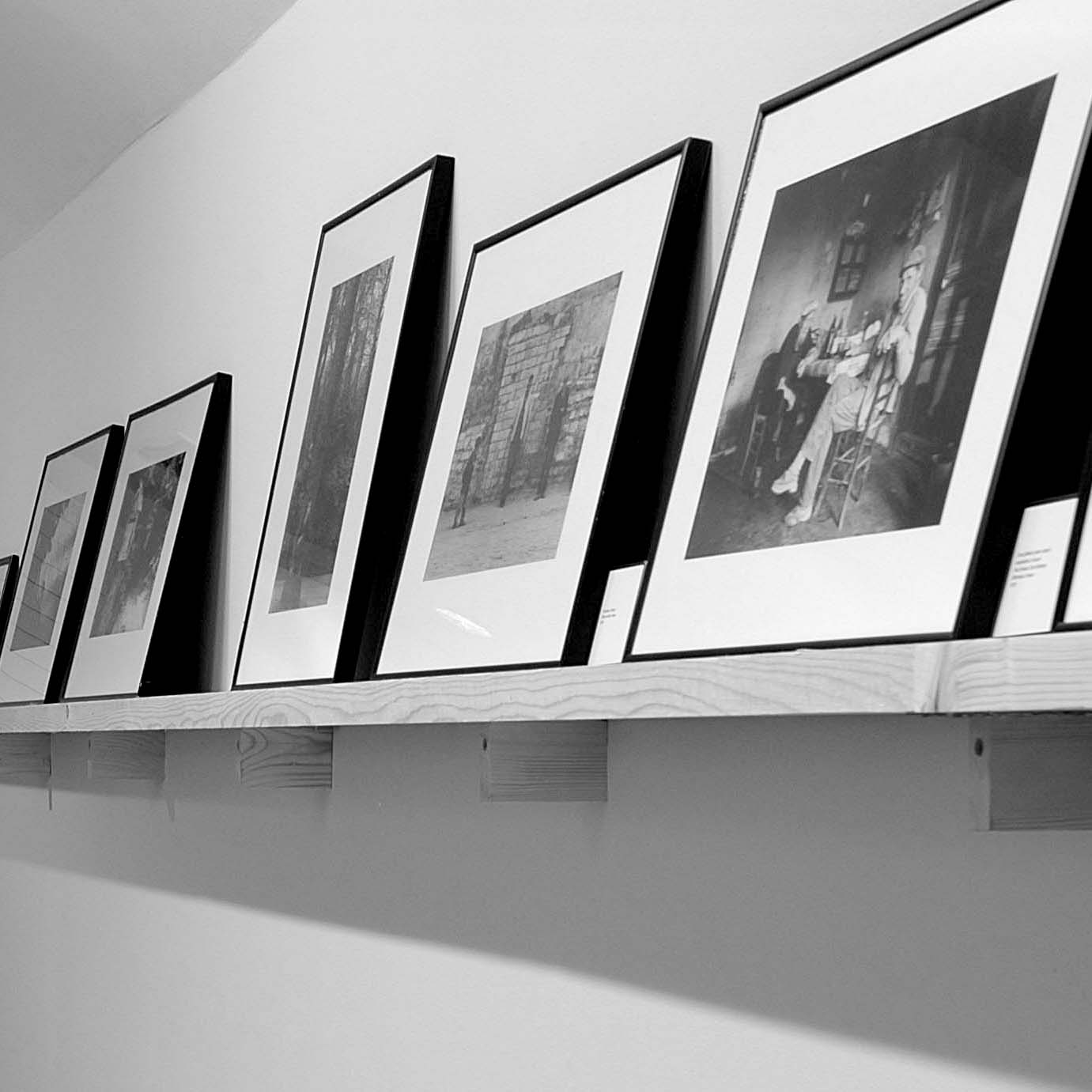 exhibition photography frames